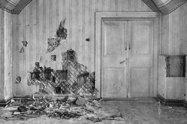 Sótano de la Casa Ipatieff, circa 1918-1919.