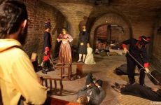 Representación con figuras de cera de la masacre del 2 de agosto de 1810 durante un fallido motín popular. (Foto: museo Alberto Mena Caamaño, Quito, Ecuador)