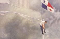 Efemérides Panamá. El 9 de enero de 1964 un grupo de estudiantes marchan hacia la Zona del Canal para izar la bandera panameña en la secundaria Balboa, en territorio bajo el control administrativo de los Estados Unidos, pero la jornada culminó con la muerte de al menos 22 estudiantes. Cada 9 de enero Panamá conmemora el «Día de los Mártires».