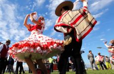 Efemérides chilenas. El 18 de septiembre de cada año se realizan las Fiestas Patrias en Chile en conmemoración a la instauración de la Primera Junta de Gobierno en  1810, que dio inicio a la Guerra de Independencia.